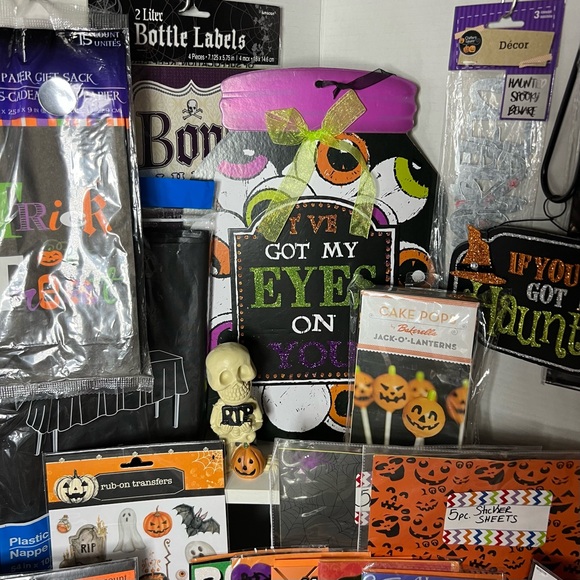 HAPPY HALLOWEEN DECORATION & CRAFT GIFT SET - Picture 10 of 16